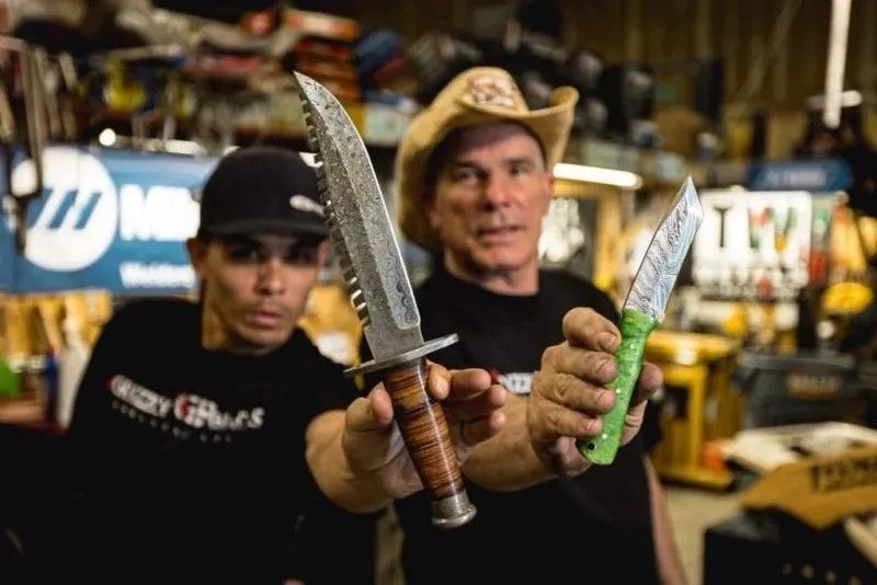 THINGS YOU SHOULD KNOW ABOUT DAMASCUS STEEL